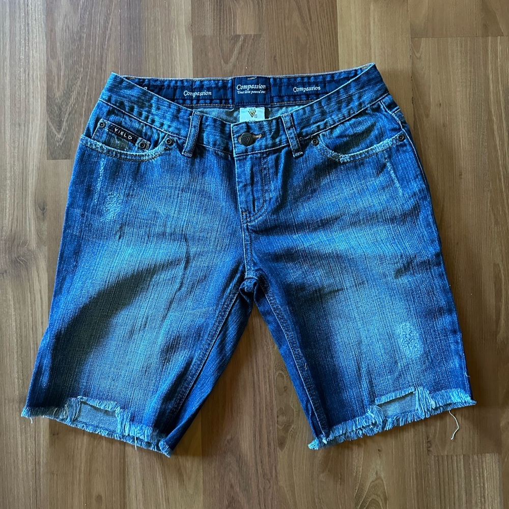 NWT Yield denim shorts size 00/24 extra small